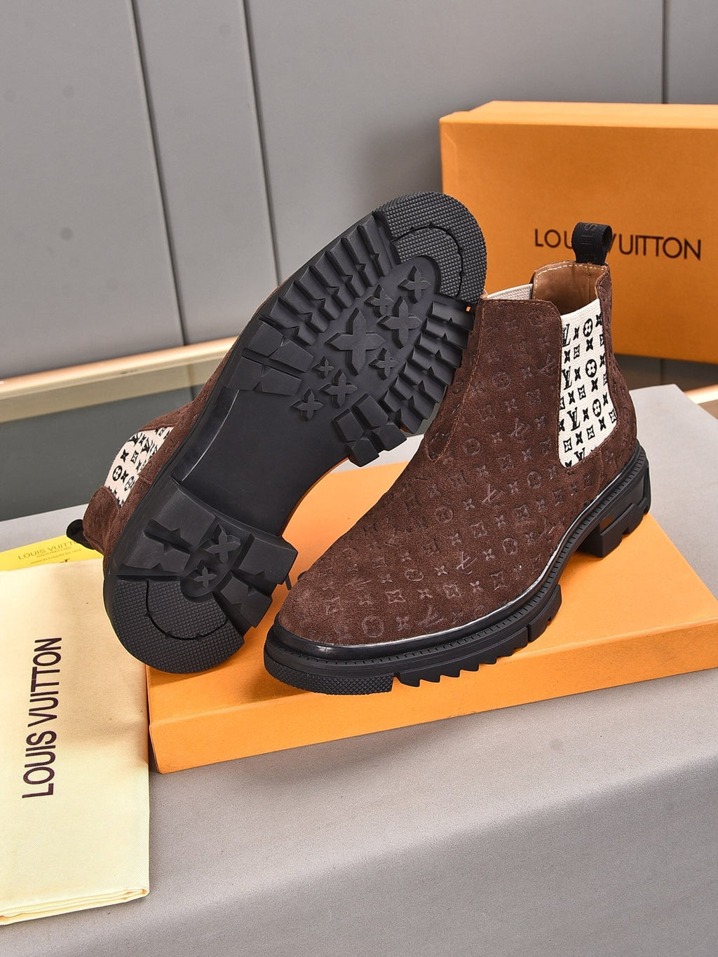 Fashion Casual New Style Men's Comfortable Sneakers Shoes V13