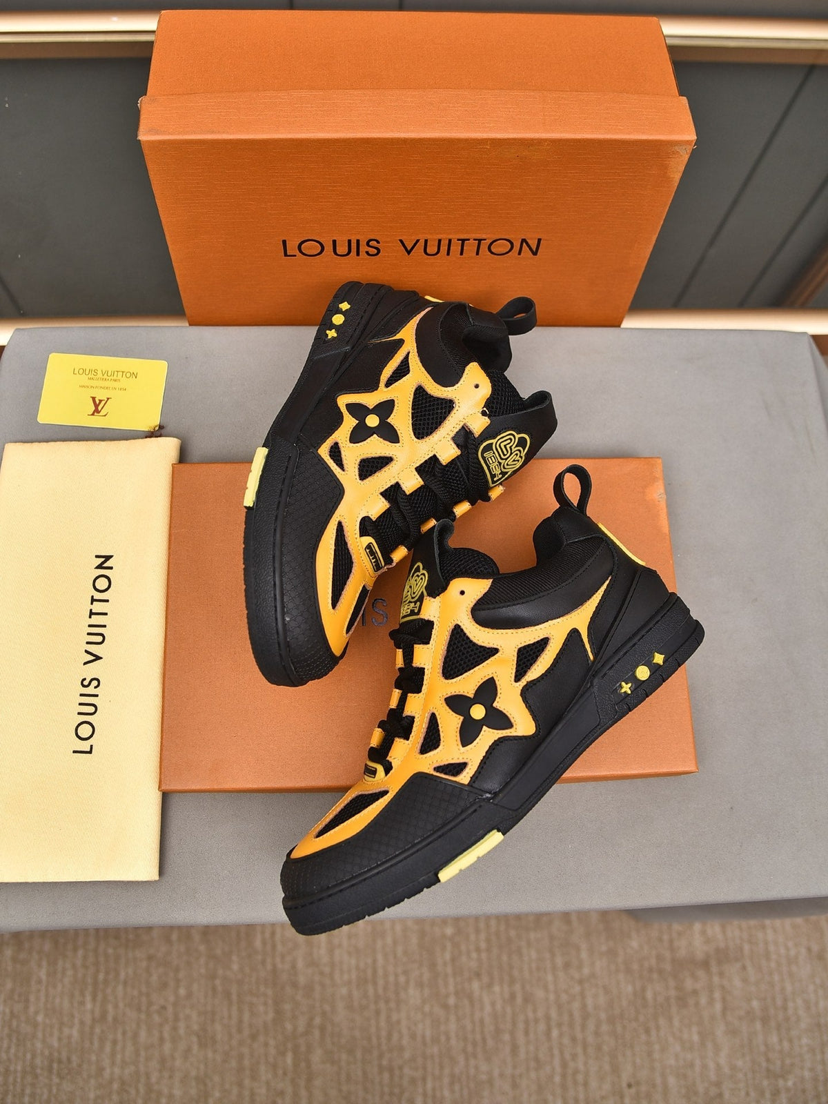 Fashion Casual New Style Men's Comfortable Sneakers Shoes V25